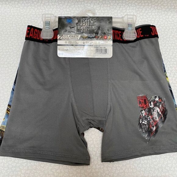 DC JUSTICE LEAGUE Size 8 -2 Boys Boxer Briefs NWT - Picture 6 of 7